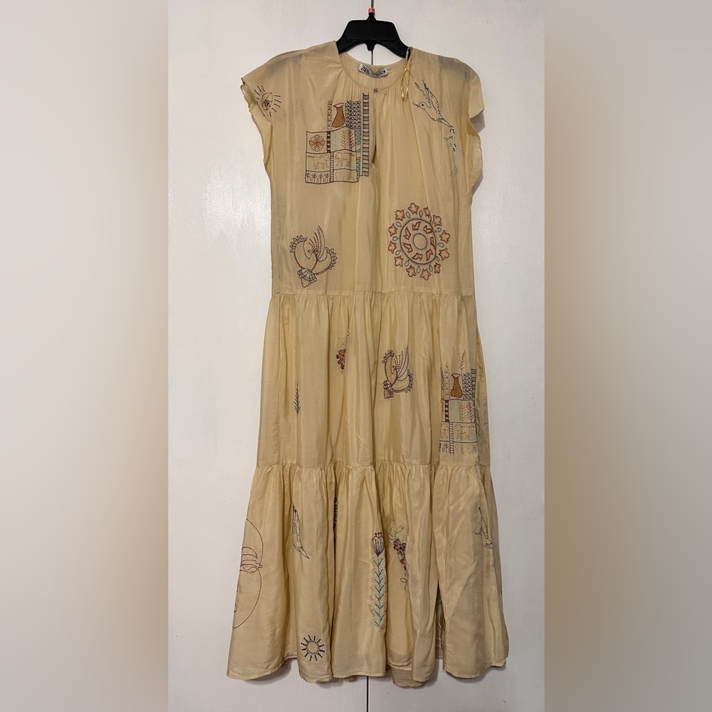 Zara Limited Edition Embroidered Dress Vanilla Color